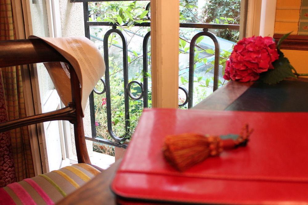 Saint Sulpice Apartment Paris
