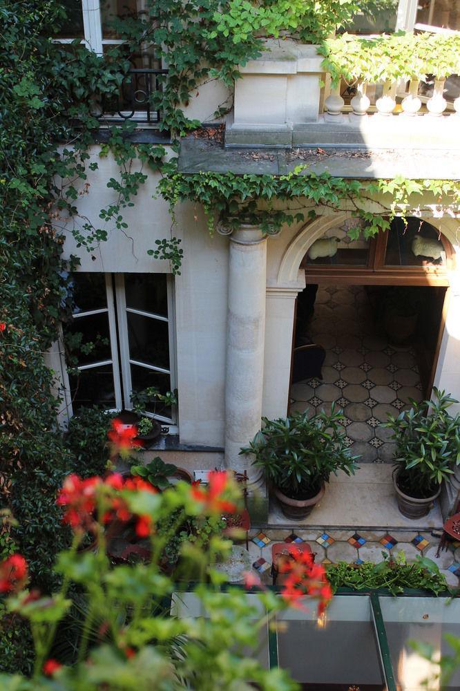 Saint Sulpice Apartment *